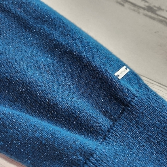 Tommy Hilfiger Size Medium Metallic Blue Scoop Neck Lightweight Pullover Sweater - Picture 5 of 8